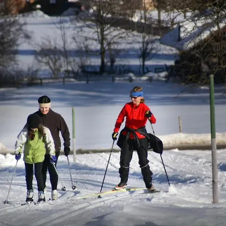 Landlhof بيت للعطل *